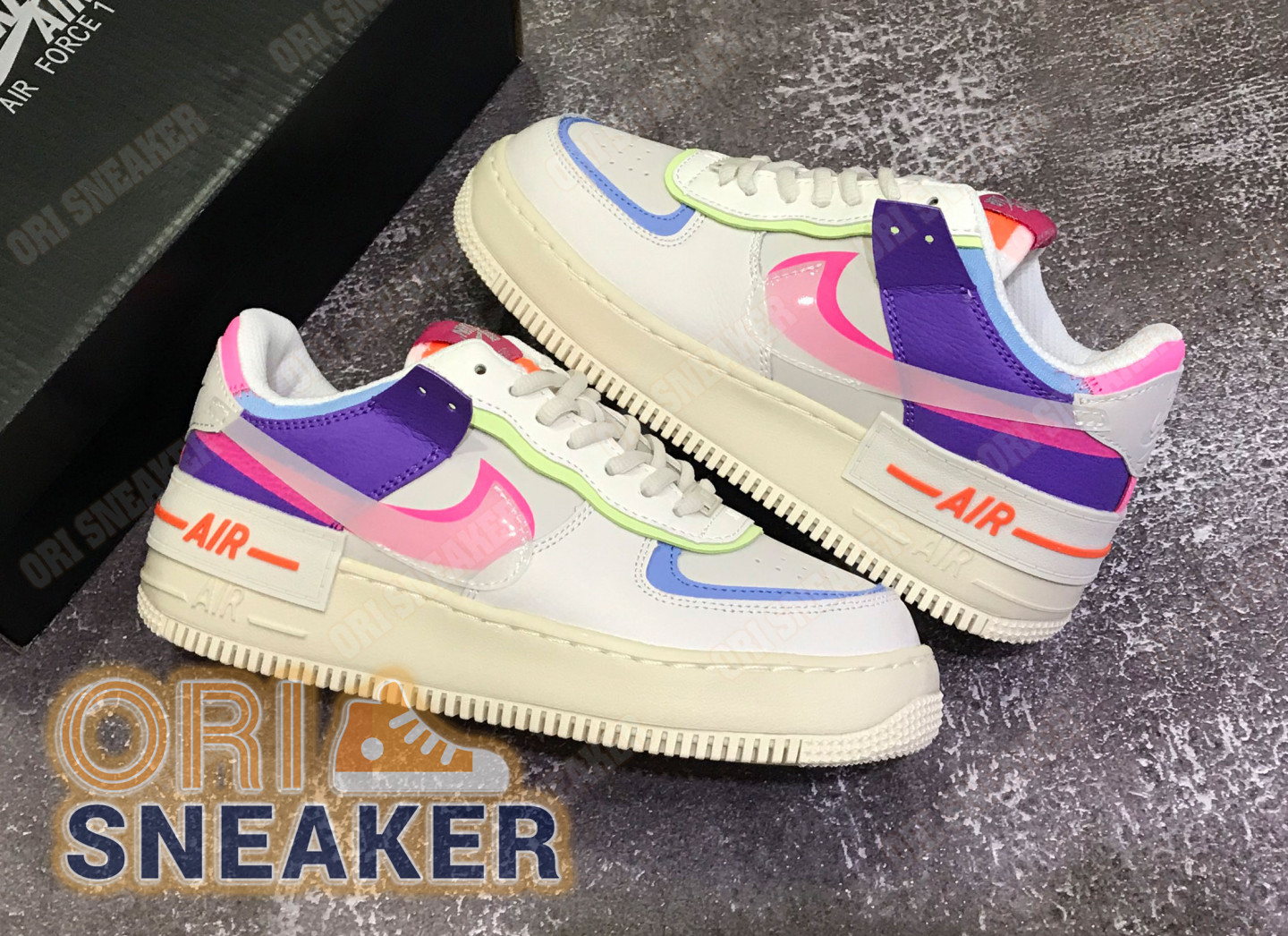 nike air max 720 white and pink