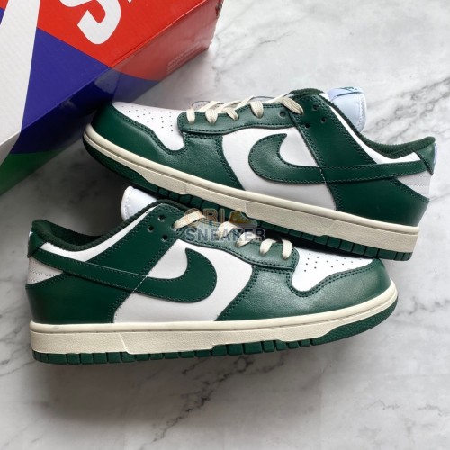 Nike SB Dunk Low Vintage Green